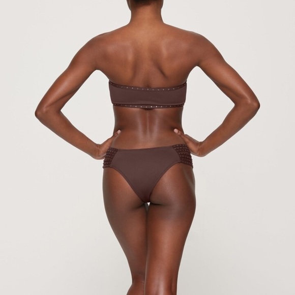 SKIMS Rhinestone Swim Strappy Bottoms | Color: Cocoa | NEW/NWT!!🤎🤎☀️☀️🏝️🏝️ - Picture 5 of 9